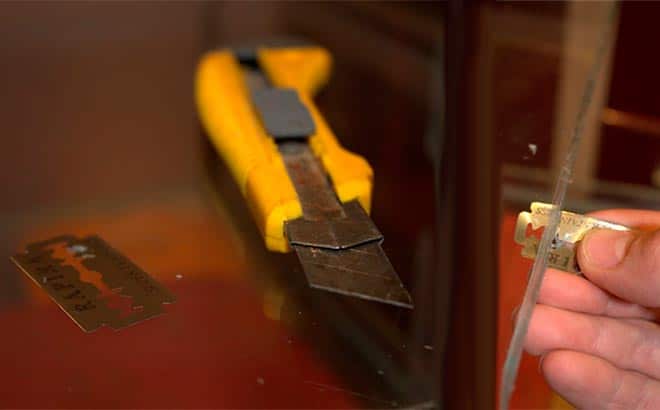 Чистим старый герметик Чистим старый герметик