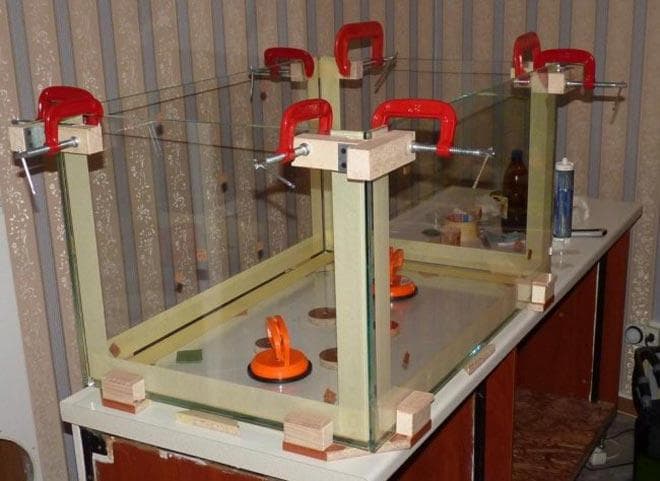 склеивание аквариума герметиком склеивание аквариума герметиком